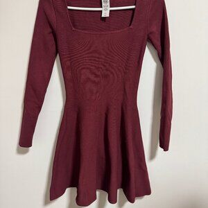 Babaton Aritzia Pleated Dress - Size XS